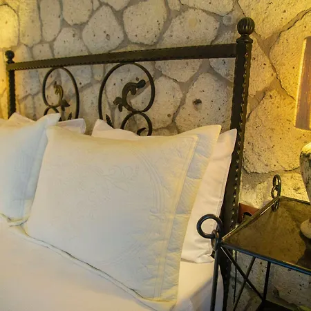 Kordelya Otel 2*
